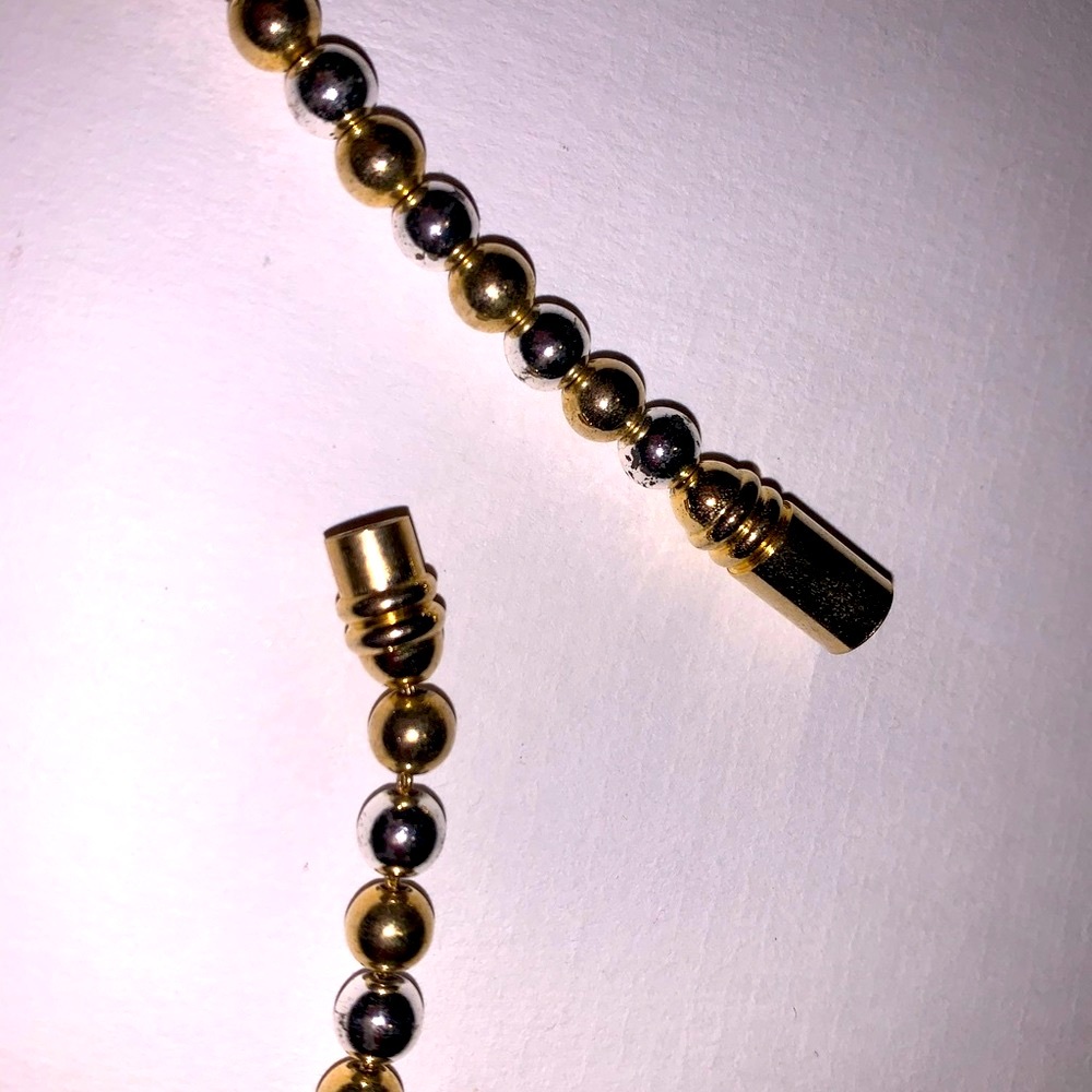 Beaded Necklace alternates silver and gold - Picture 3 of 3